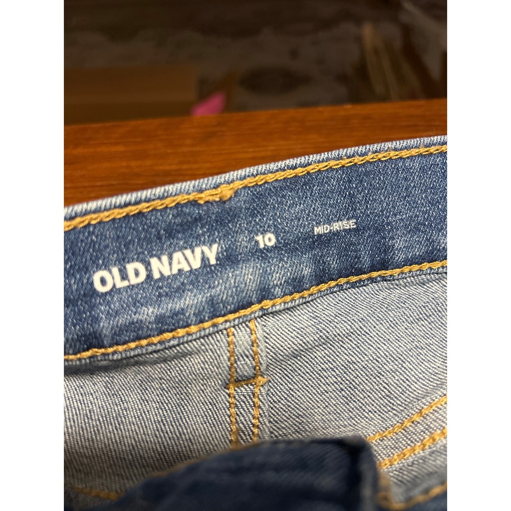 Old Navy Cotton Denim Shorts Size 10 Mid-Rise Cuffed Stretch Blue Wash - Picture 3 of 5